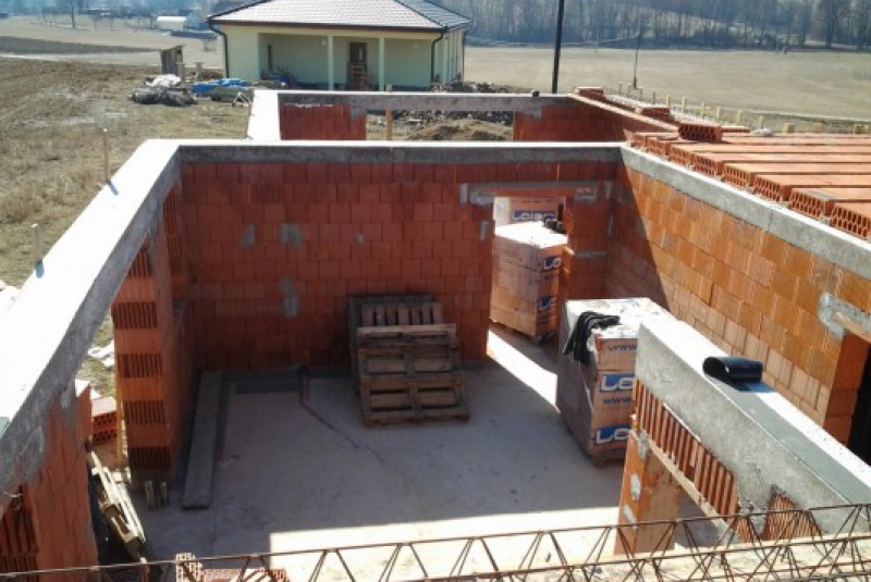 Výstavba murovaných domov